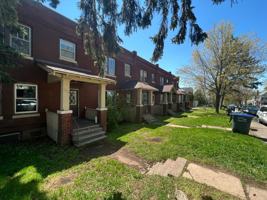 featured image of 1734 E 5th St