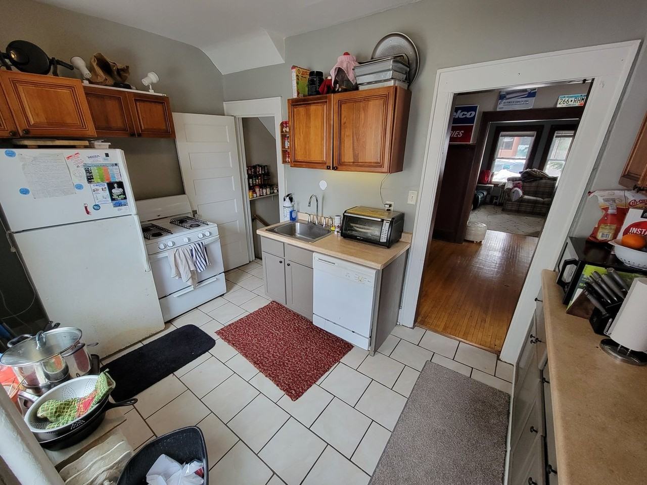 1734 E 5th St - Photo 6 of 39