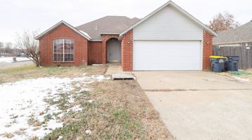 featured image of 11720 S Fir Ave