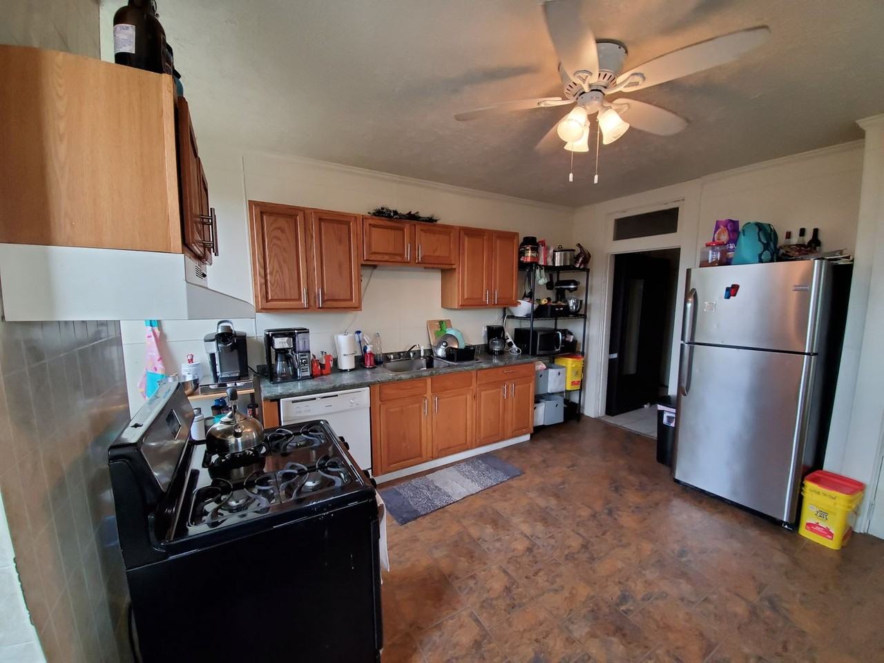 78 Greenbush St - Photo 3 of 17