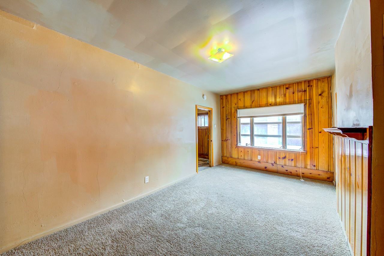 827 Loyal Way - Photo 4 of 24