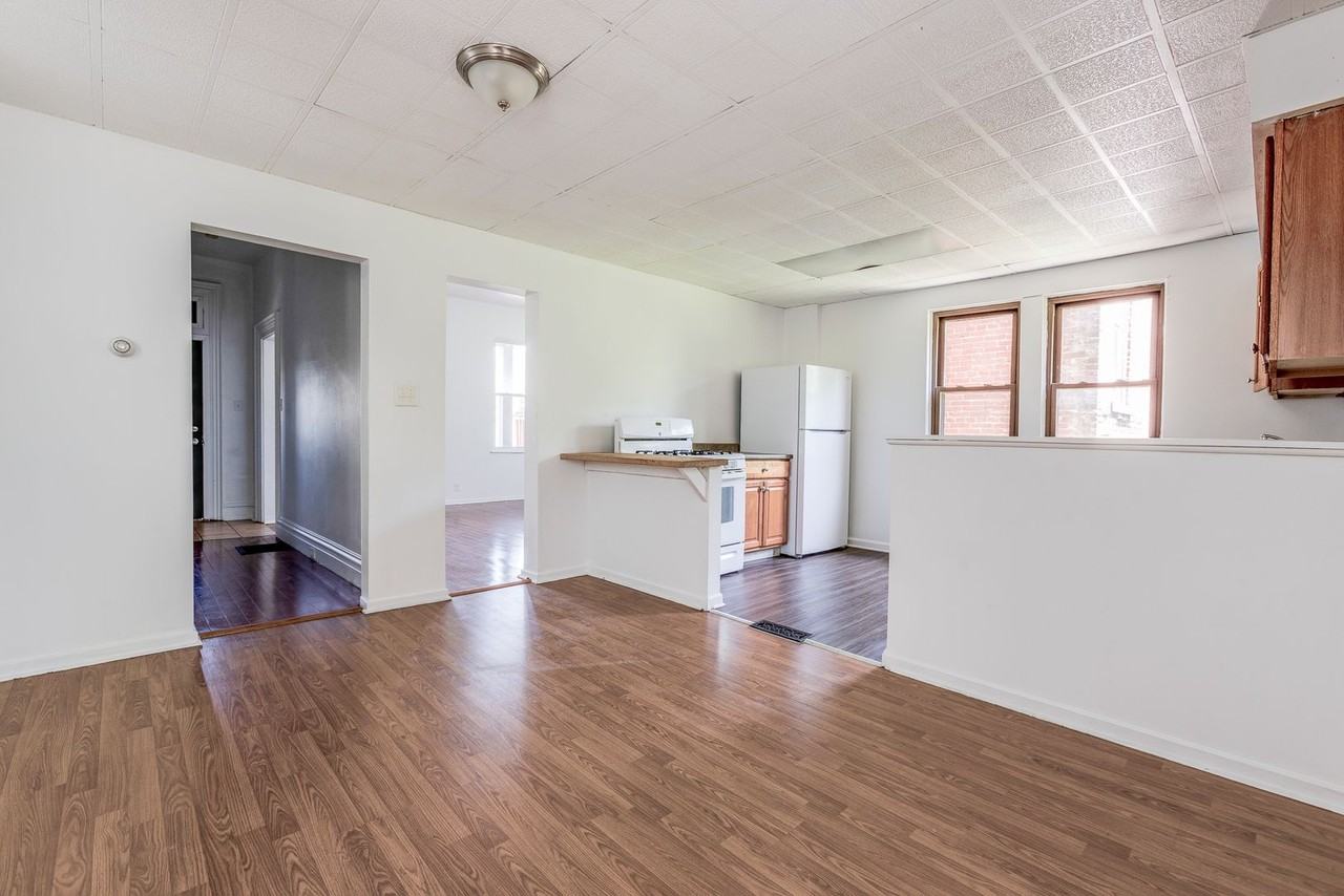 834 Industry St - Photo 7 of 31