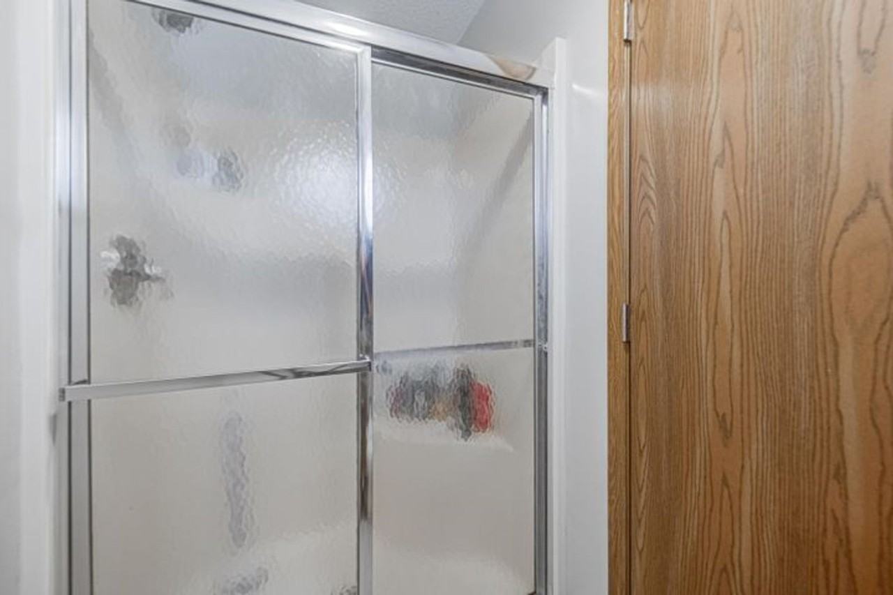 3003 W Knob Hill St - Photo 3 of 16