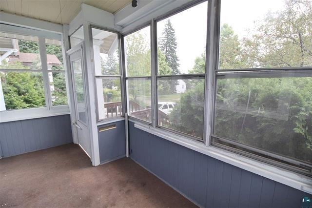 2507 Jefferson St - Photo 2 of 19