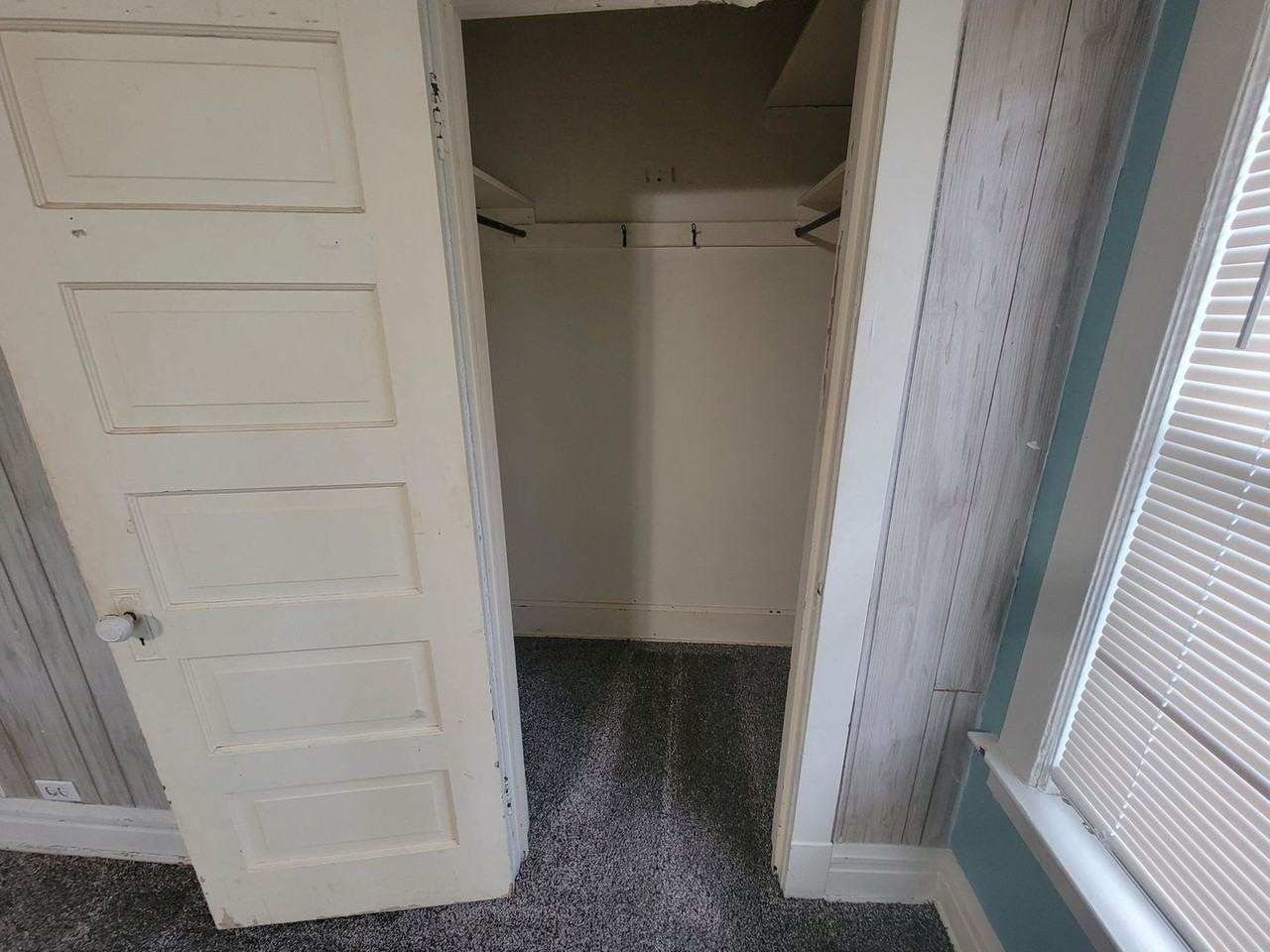 423 N 13th Ave E - Photo 7 of 40