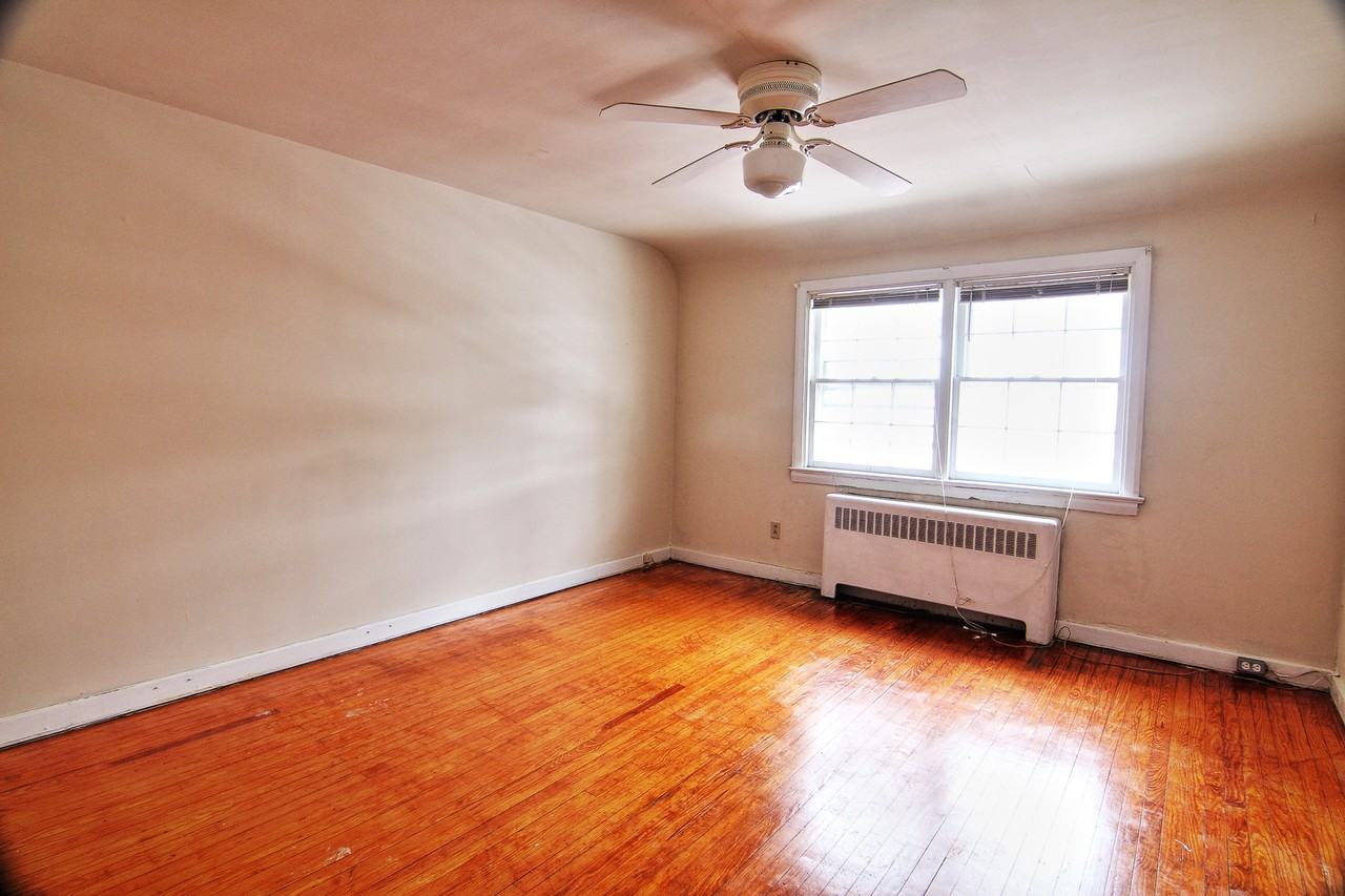 140 Sunrise Dr - Photo 6 of 8