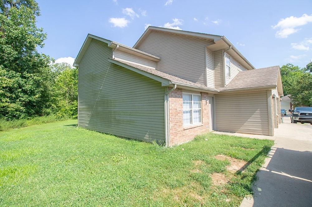 1529 Bodie Dr - Photo 2 of 31