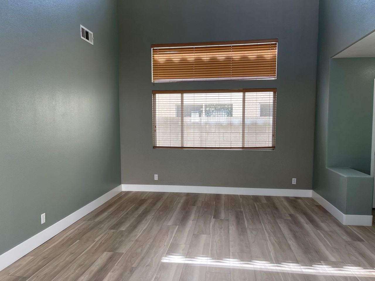 5848 Red Dawn St - Photo 7 of 31