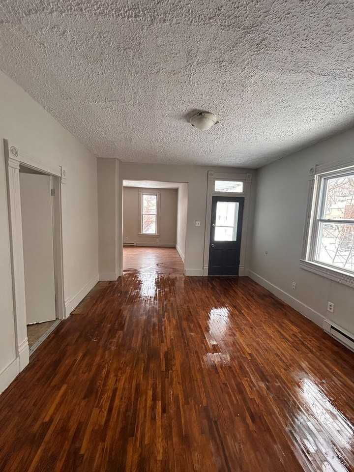 1311 Swinney Ave - Photo 2 of 11