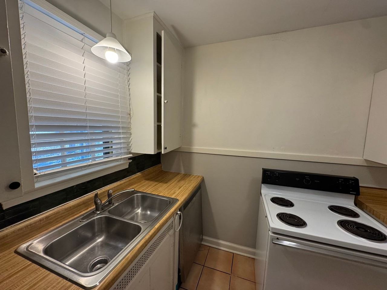 2530 Girard St - Photo 7 of 19