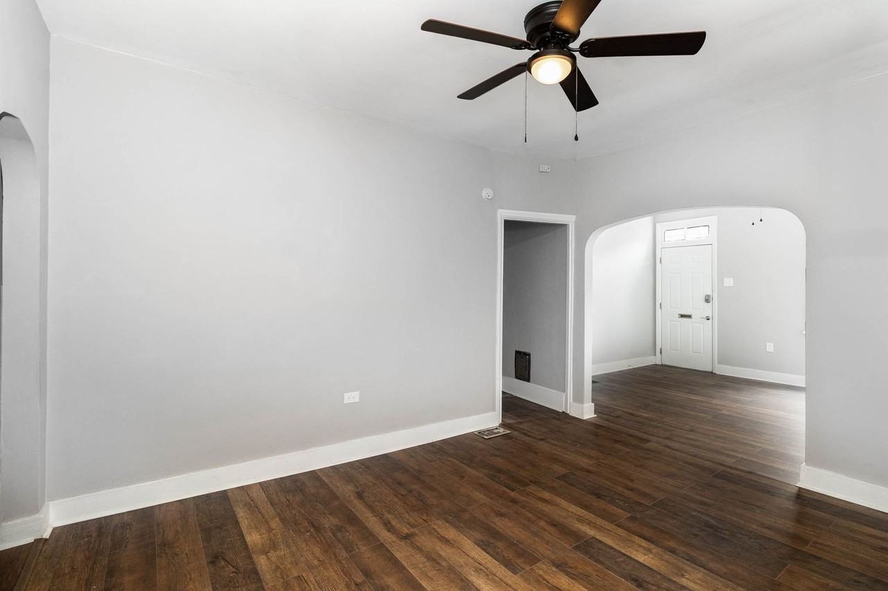 1917 Forster St - Photo 7 of 24