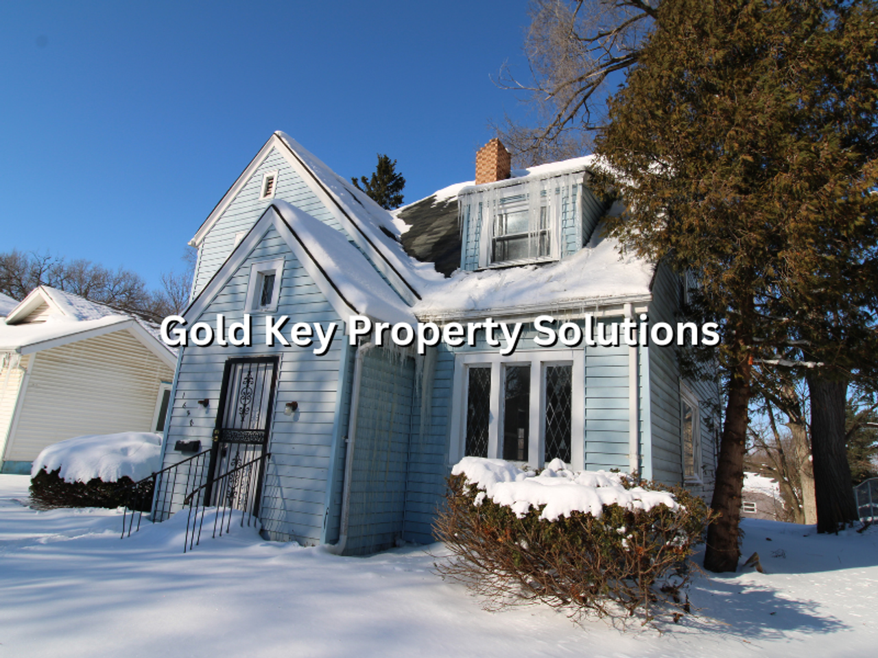 1628 W 10th St - Photo 2 of 20