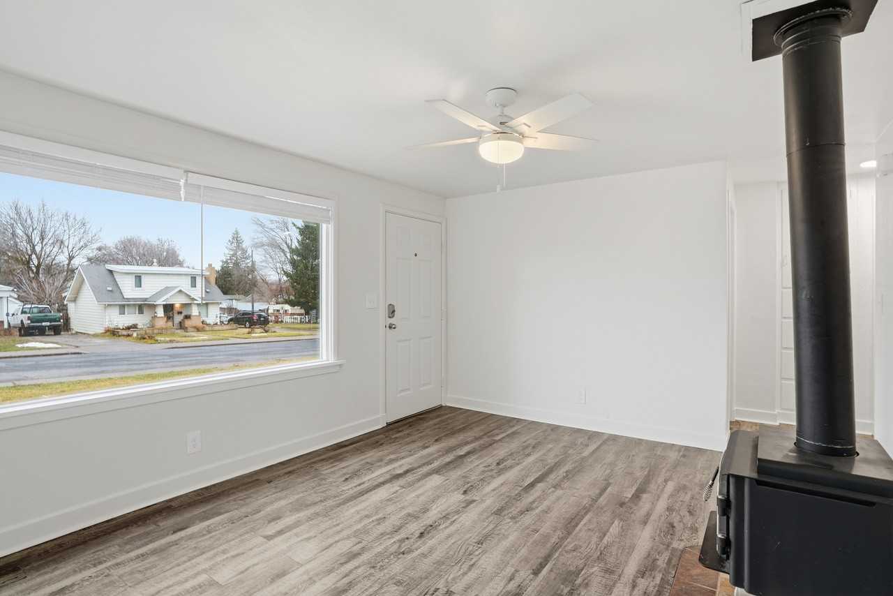 2118 E Central Ave #1 - Photo 5 of 18