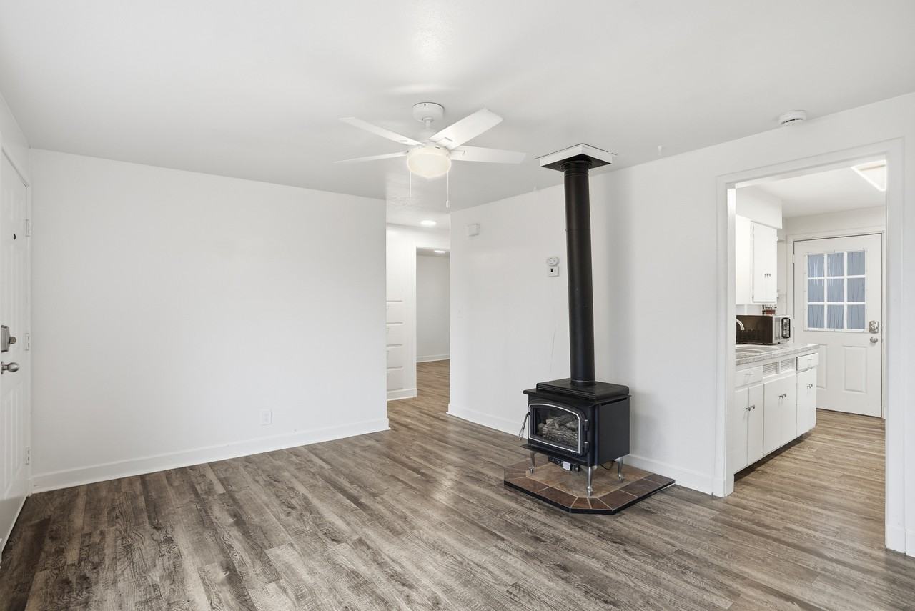 2118 E Central Ave #1 - Photo 6 of 18