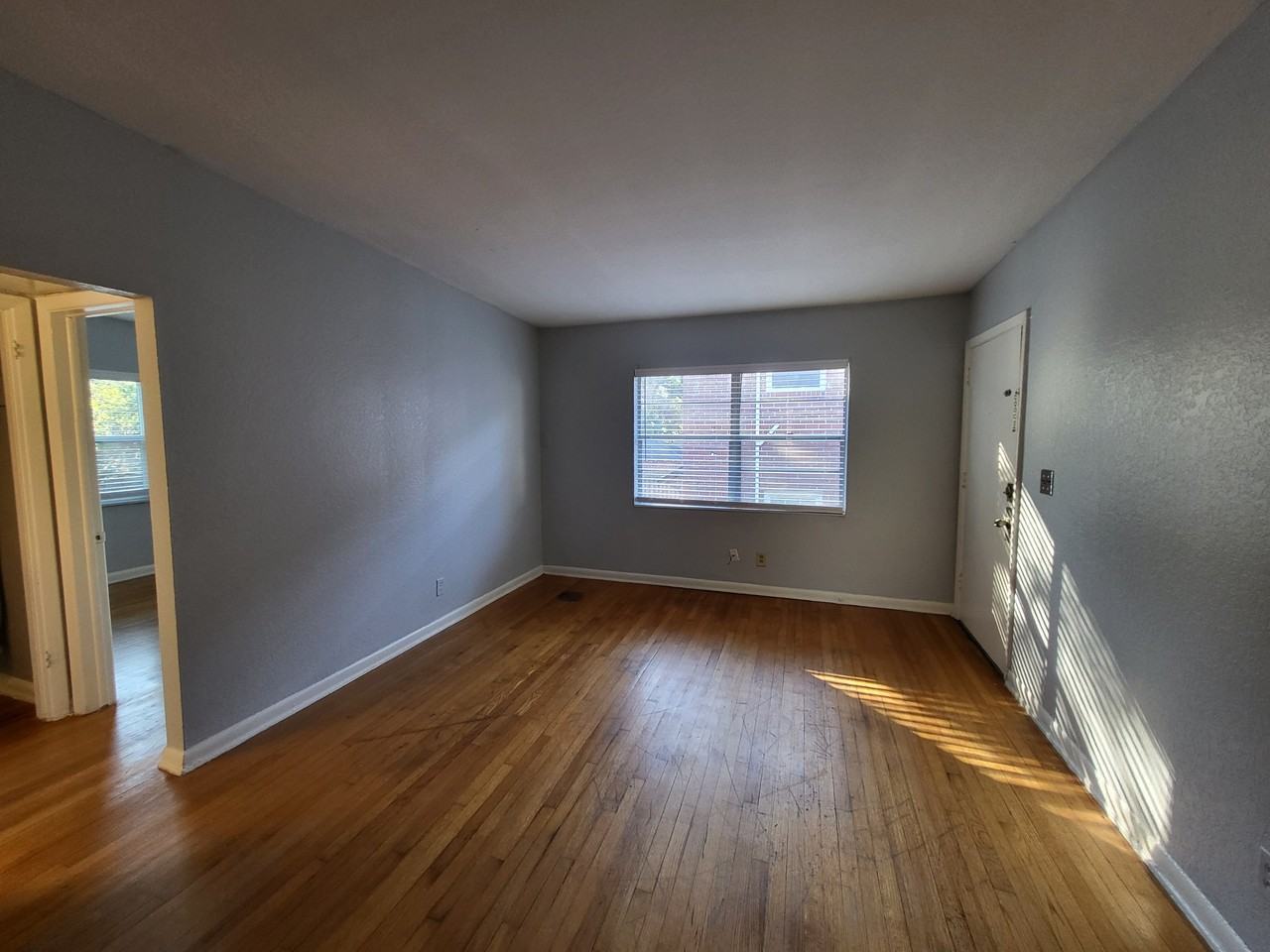 2648 Dellwood Ave #4 - Photo 2 of 9