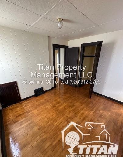 822 S Commercial St #1 - Photo 6 of 9