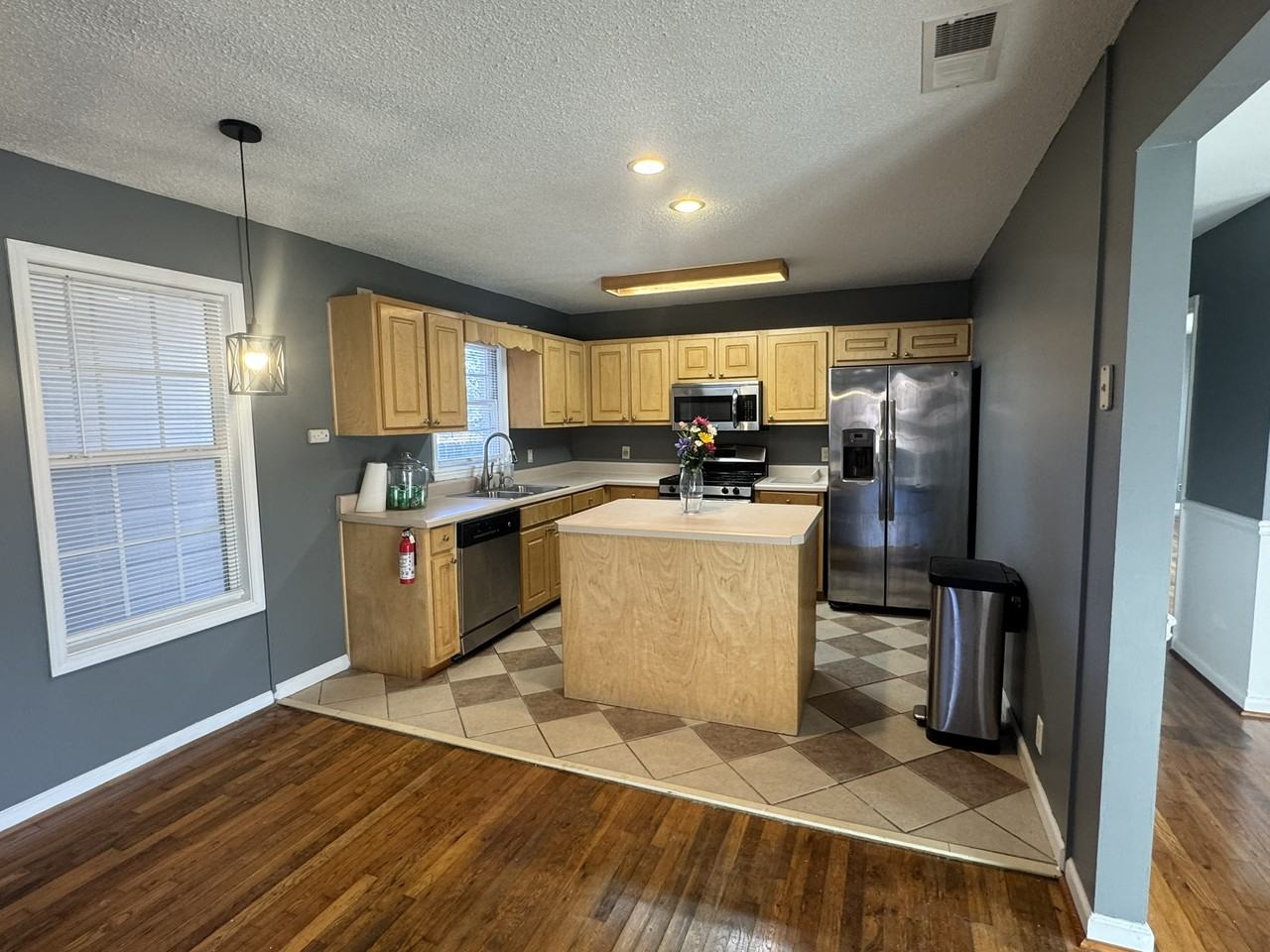 1256 N 9th St #1 - Photo 6 of 26