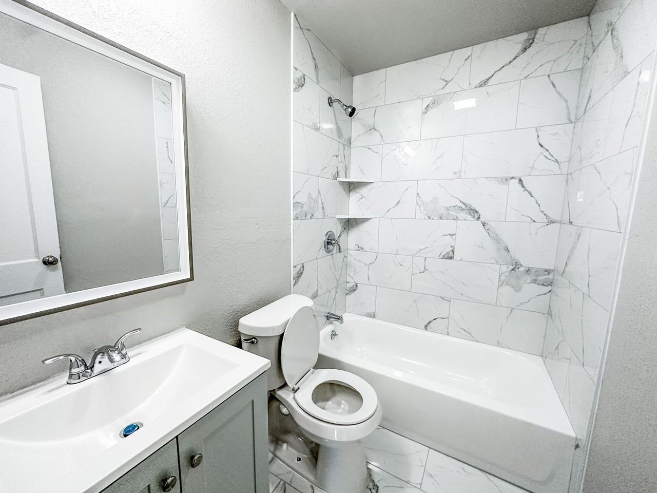 412 Mid America Blvd - Photo 7 of 14