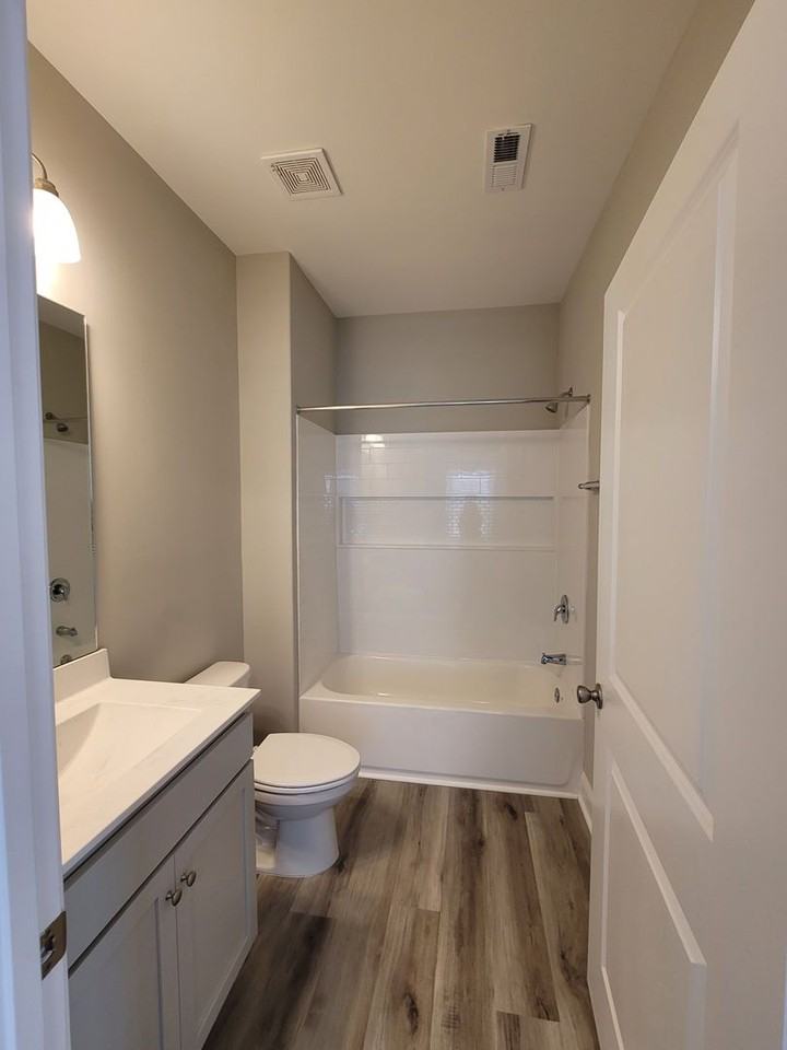 340 Kiskadee Loop #B - Photo 4 of 10