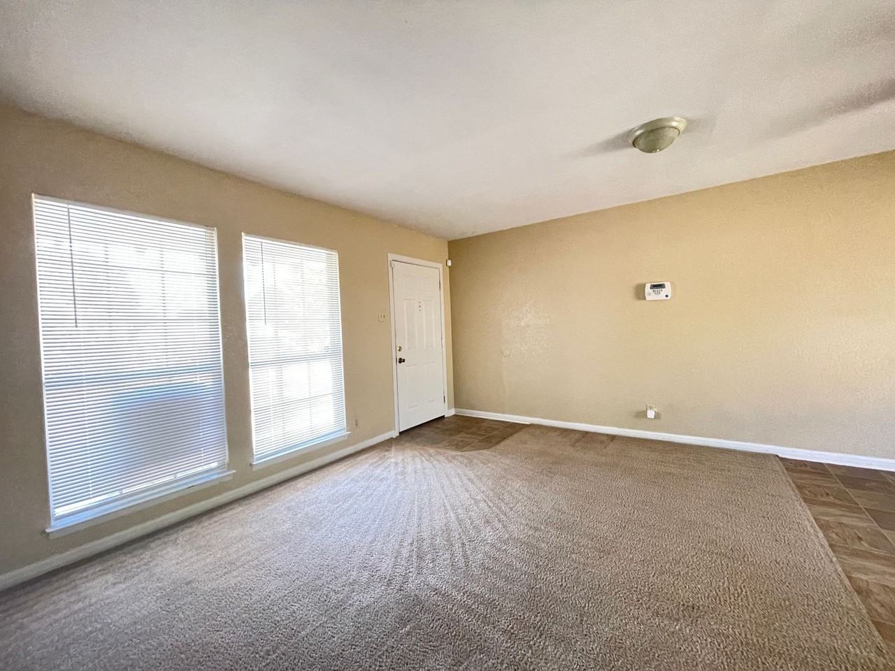 807 W Dean Ave - Photo 6 of 19