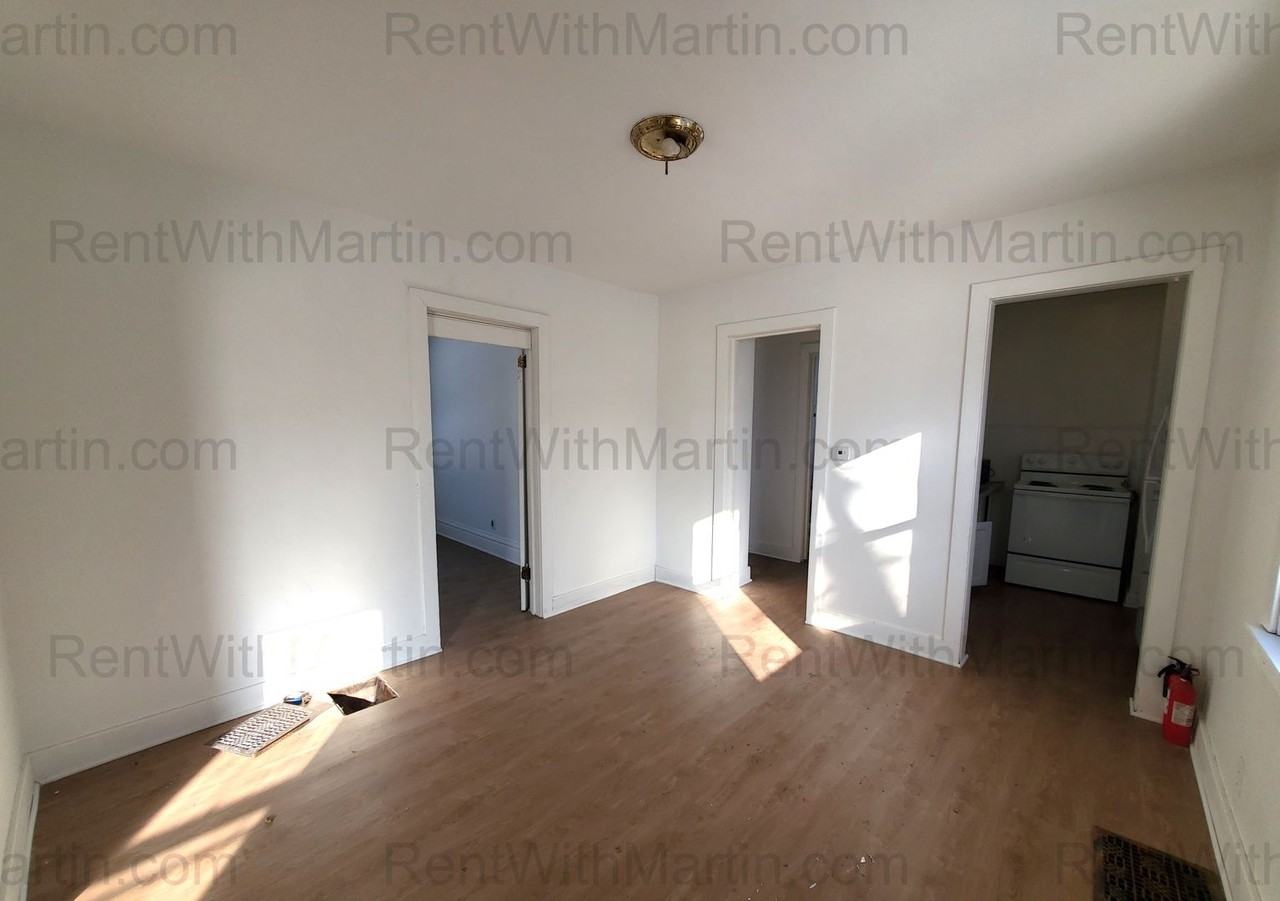 824 Logan Ave - Photo 7 of 20