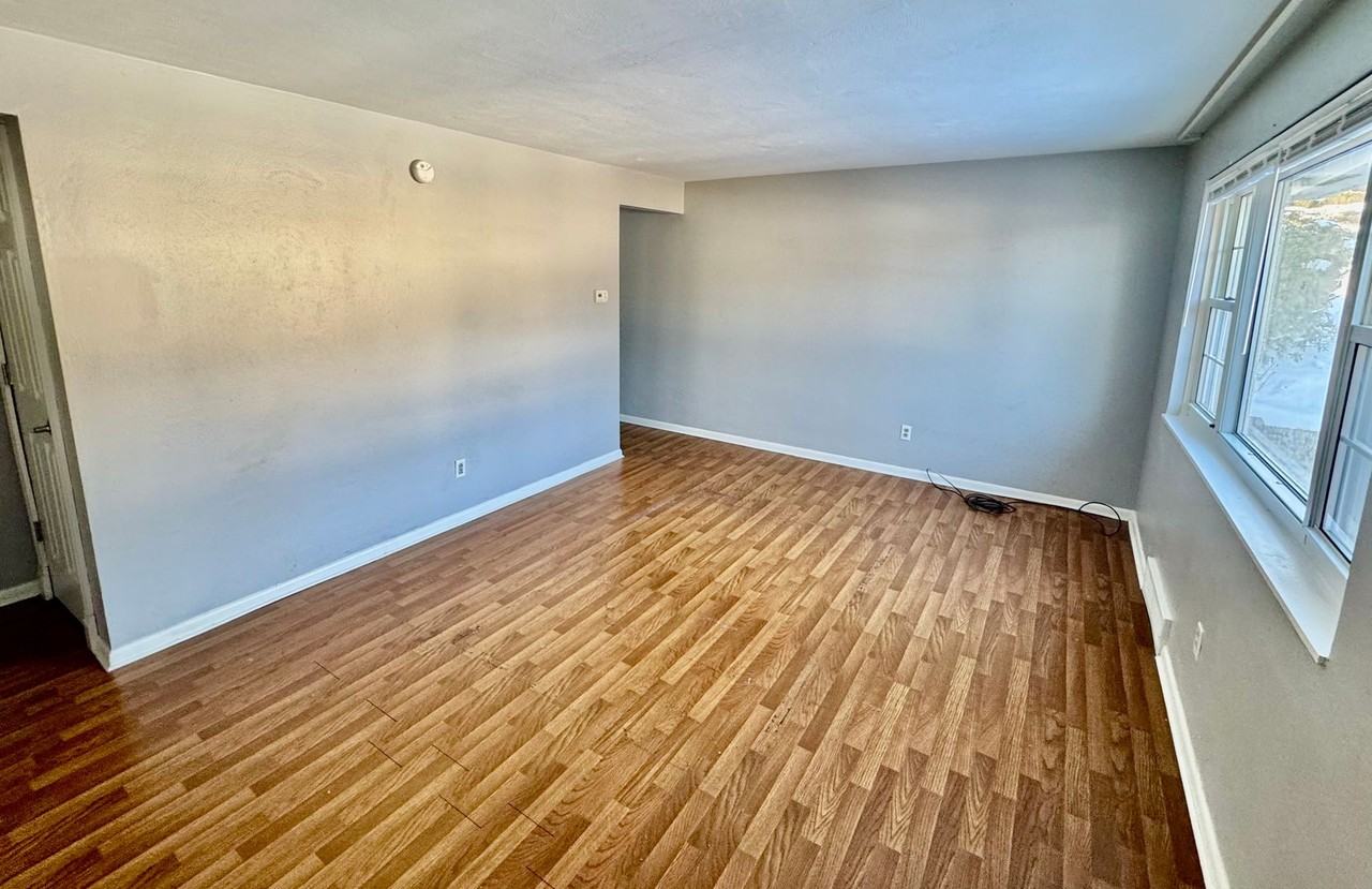 148 Lebeau Pike - Photo 2 of 14