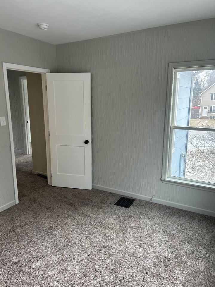 2531 7th Ave - Photo 4 of 19