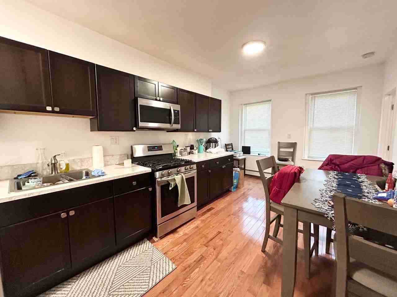 42 Hammond St - Photo 6 of 9