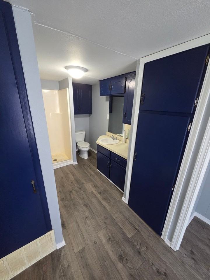 220 E J St - Photo 3 of 7