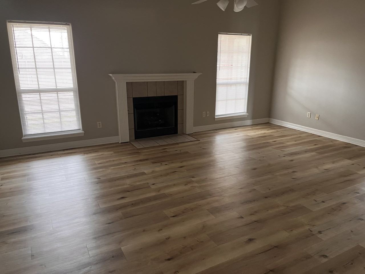 952 N Queen Annes Lace Dr #1 - Photo 2 of 13