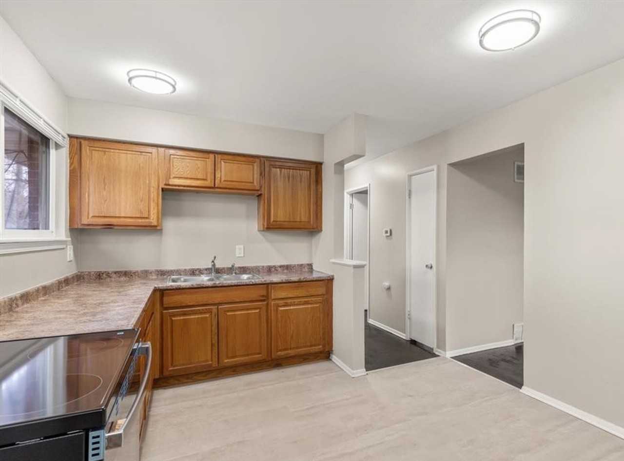 1223 Reale Ave - Photo 7 of 21