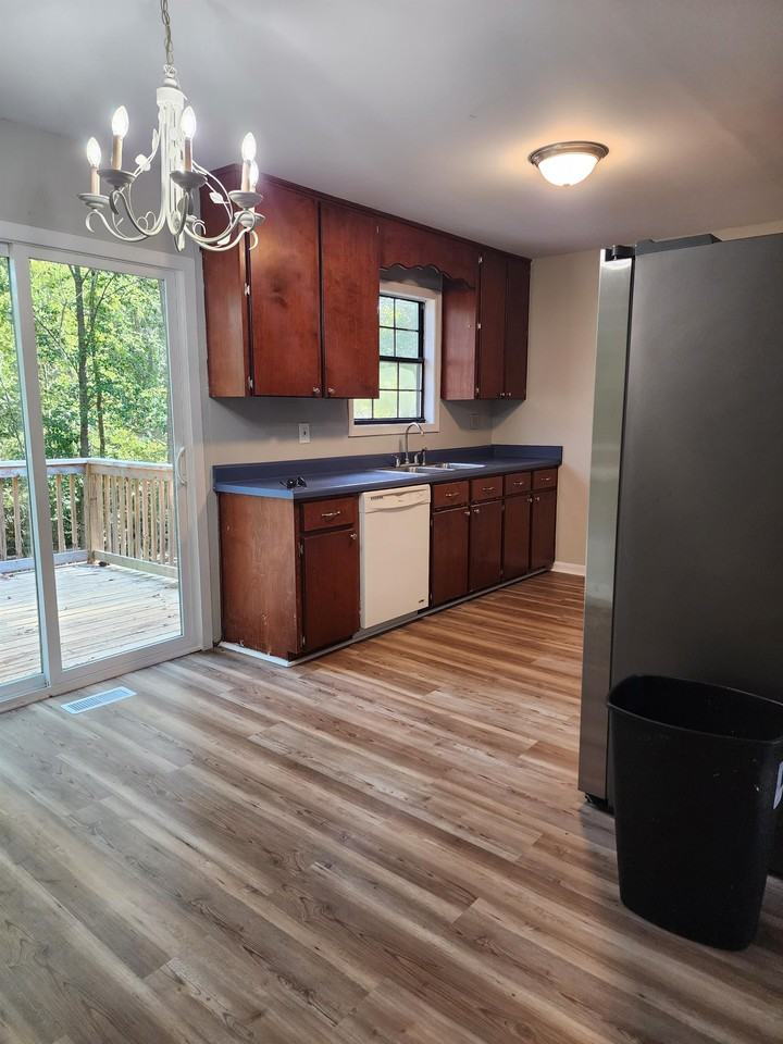 125 Village Way Nw #0 - Photo 4 of 11