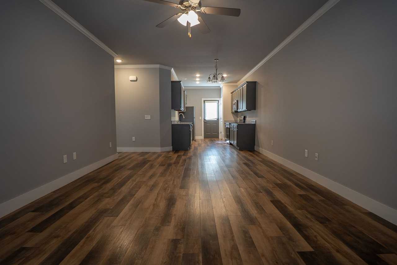 1703 Booker Cir - Photo 4 of 21