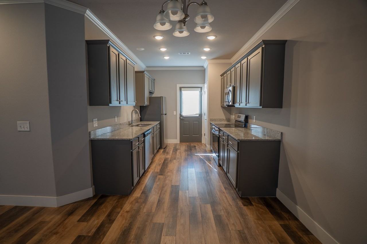 1703 Booker Cir - Photo 6 of 21