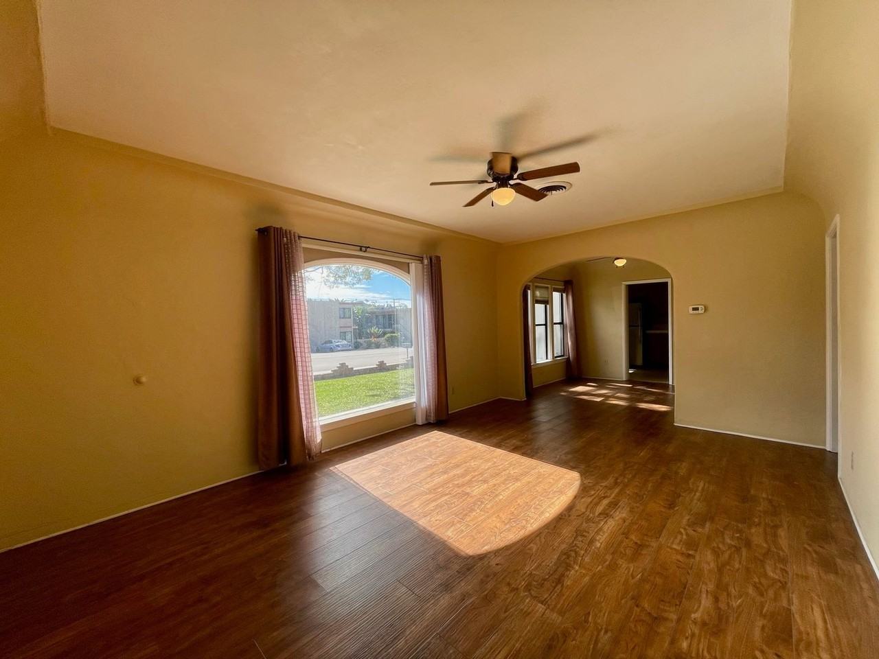 9956 San Juan St - Photo 3 of 15