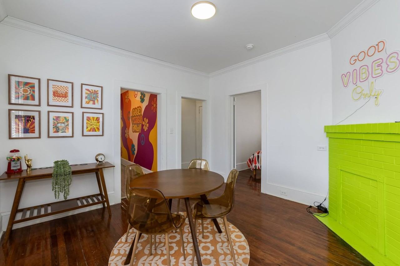 514 E Umstead St - Photo 6 of 20