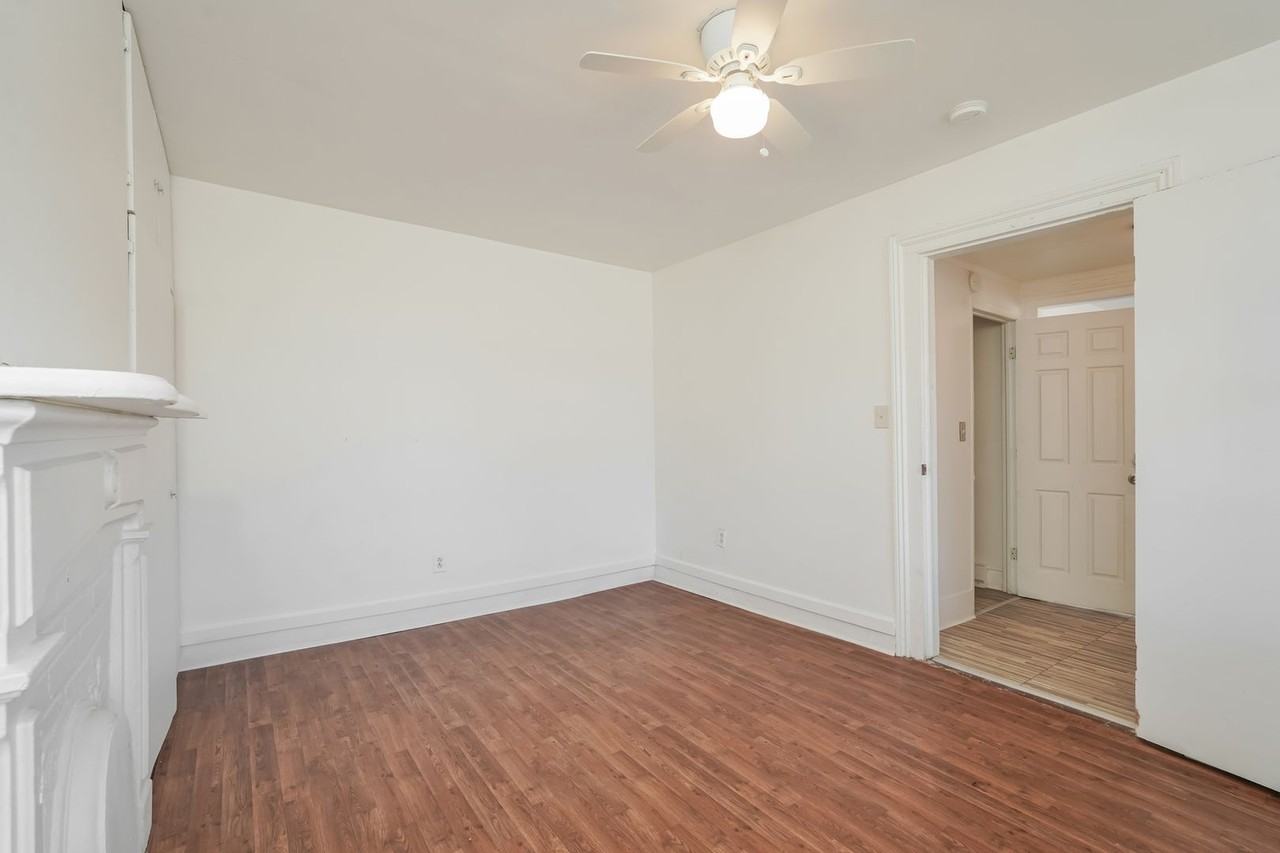 312 Walton Way - Photo 3 of 21