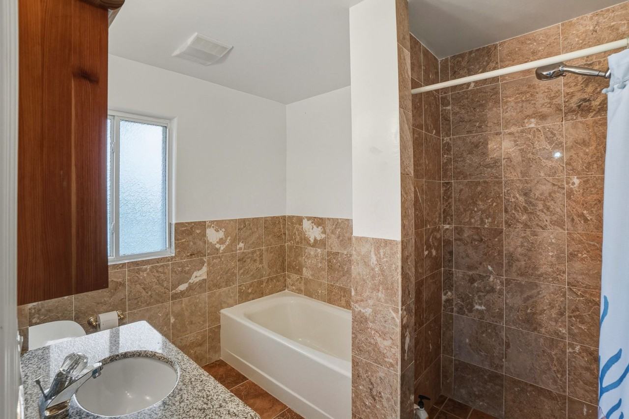 2148 Irvin Way - Photo 7 of 25