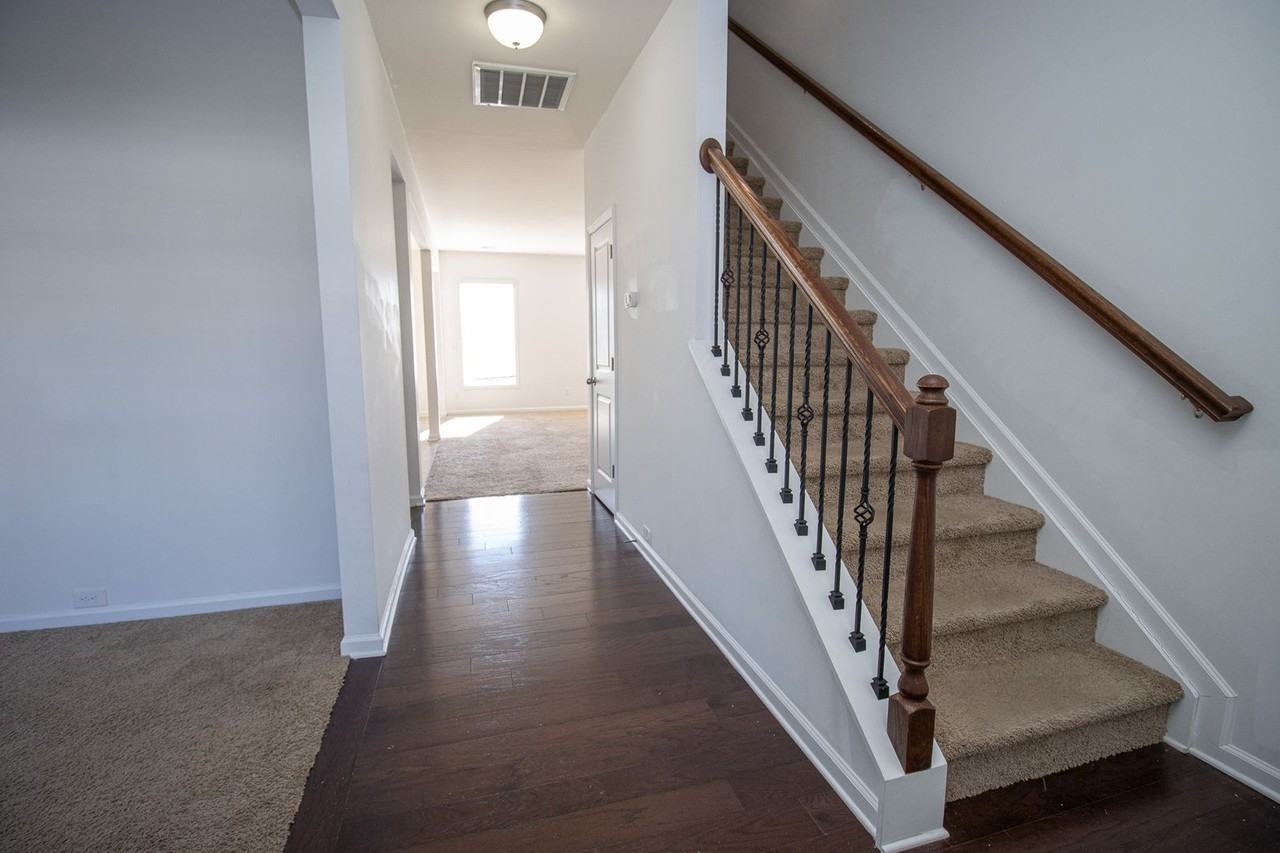 141 Hay Meadow Ln - Photo 4 of 26