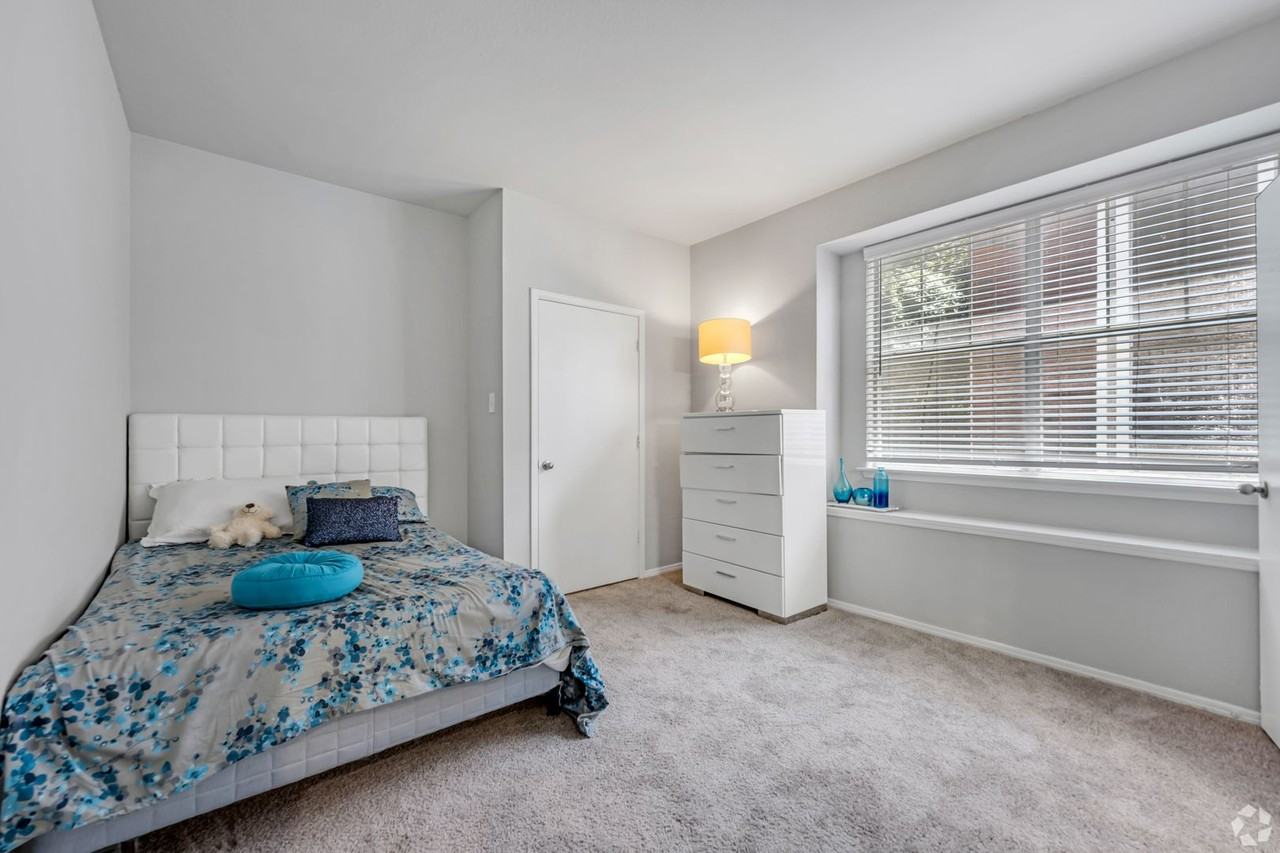 Affordable Luxury Living - Photo 2 of 50