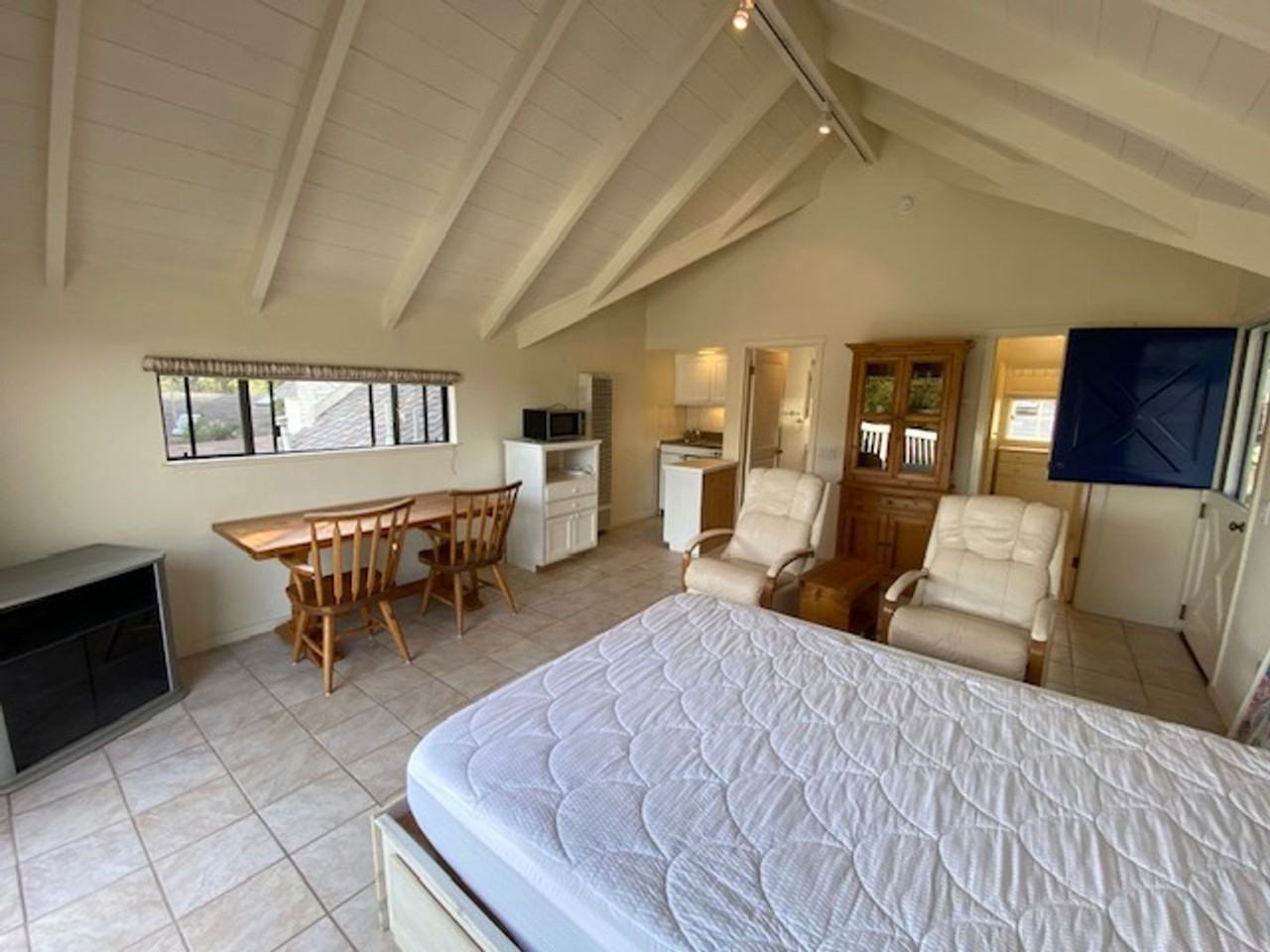 24335 San Pedro Ln - Photo 6 of 18