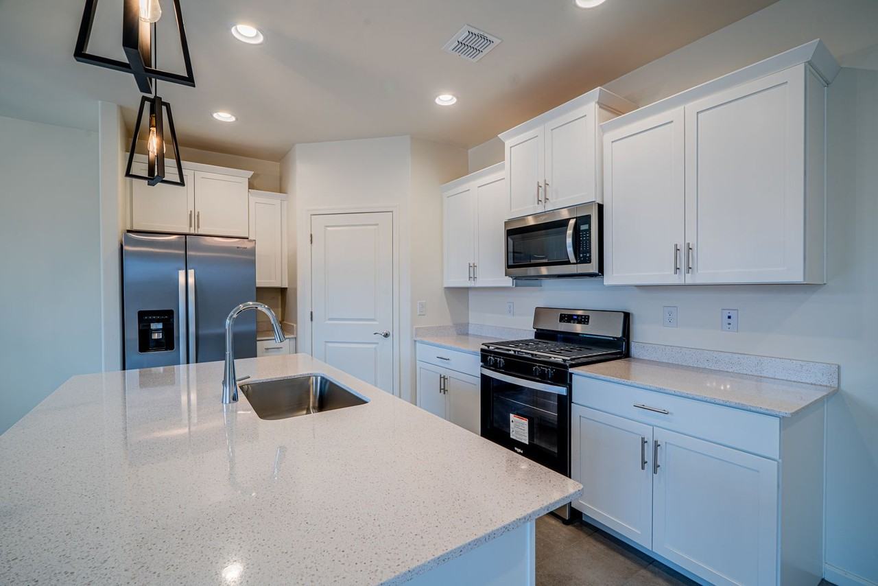 11896 W Charismatic Dr