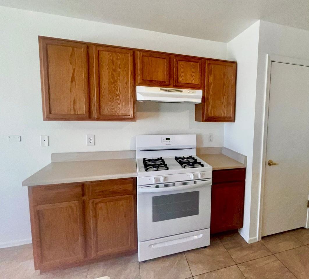 6279 S Earp Wash Ln - Photo 7 of 33