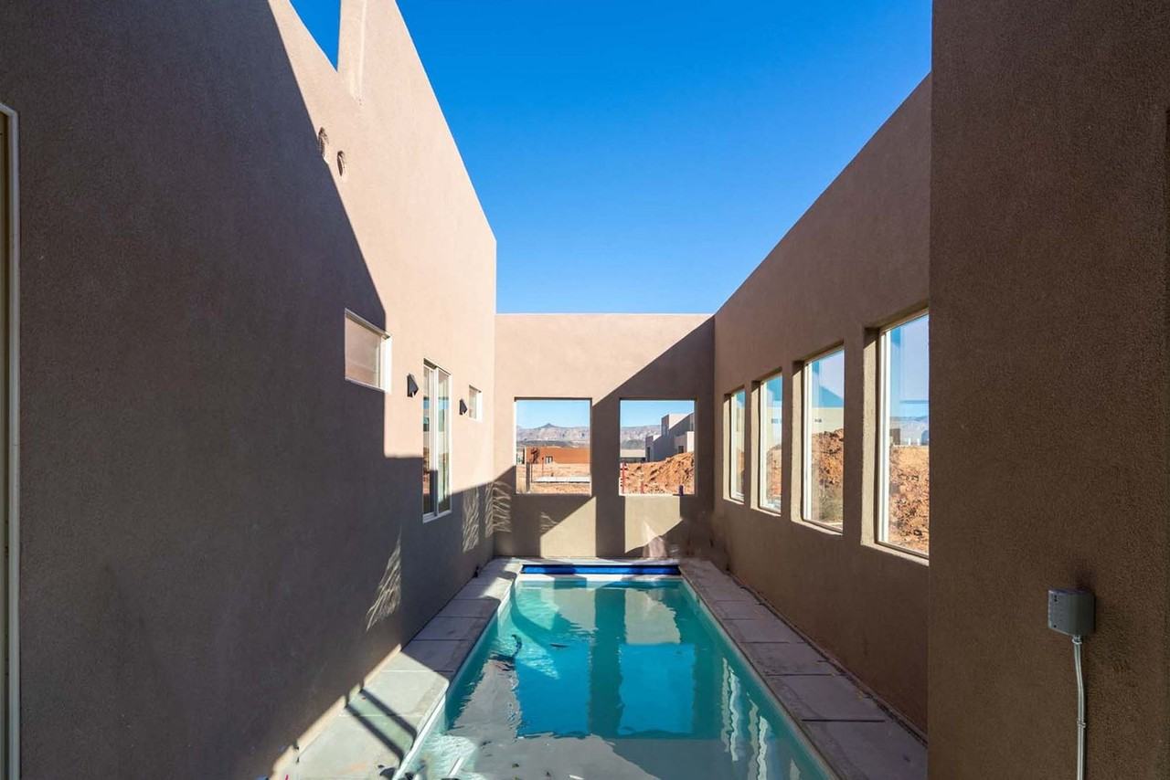 5089 W 3175 S - Photo 5 of 21