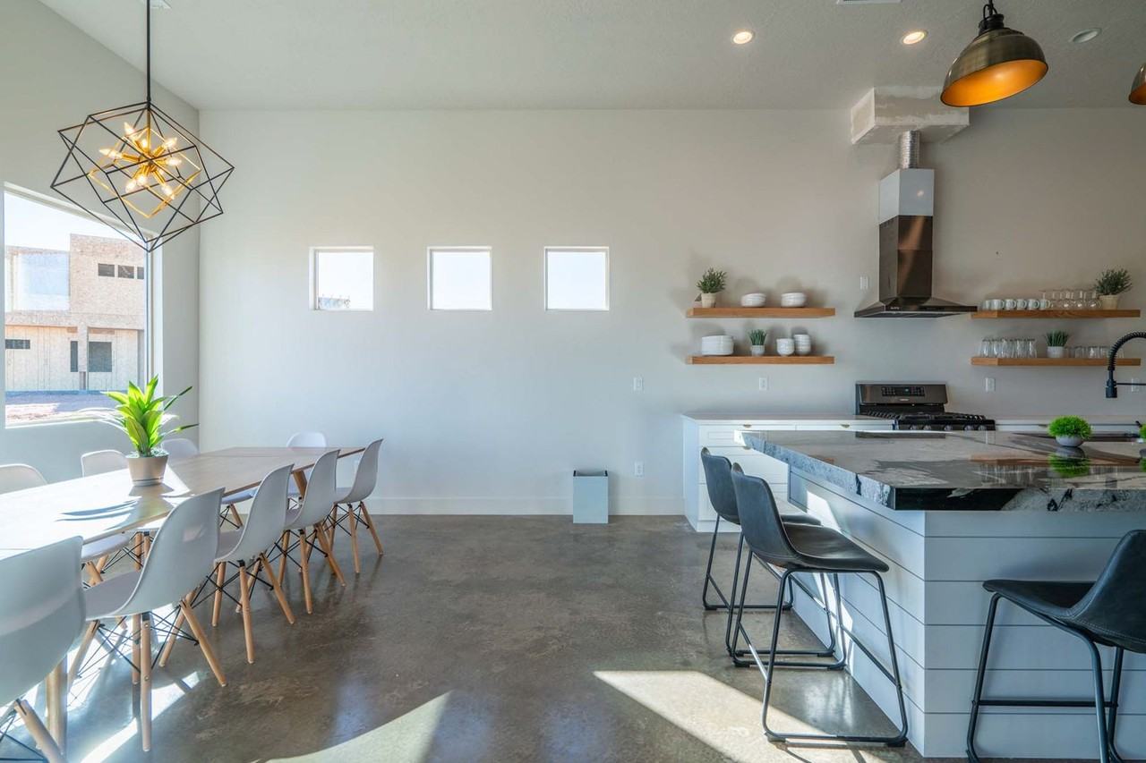 5089 W 3175 S - Photo 7 of 21