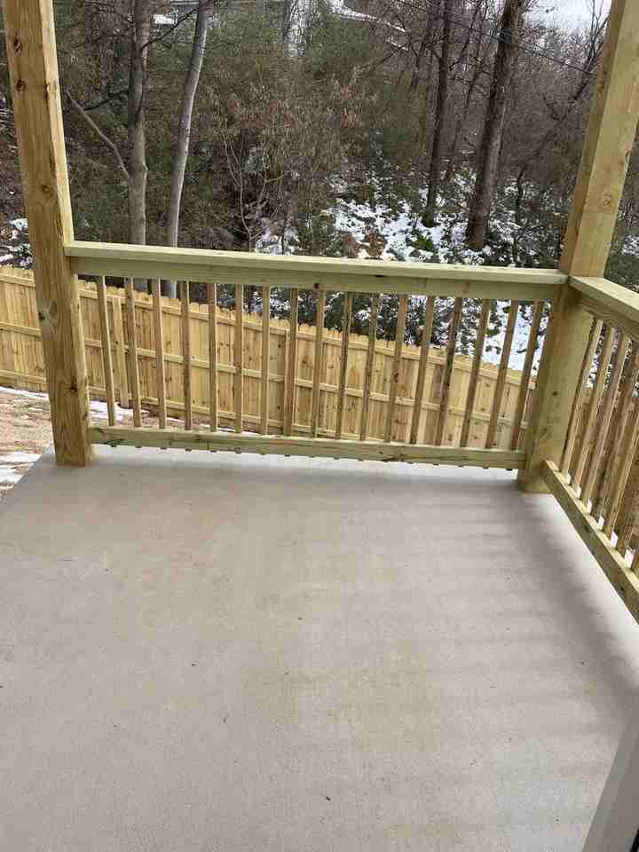 510 Lafayette St - Photo 5 of 12