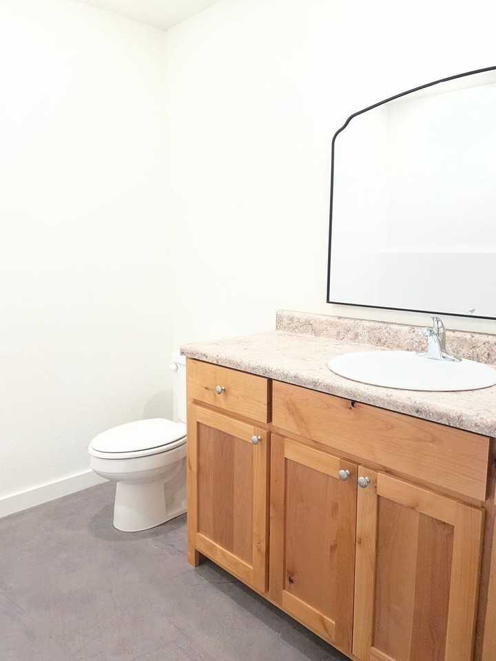 510 Lafayette St - Photo 7 of 12