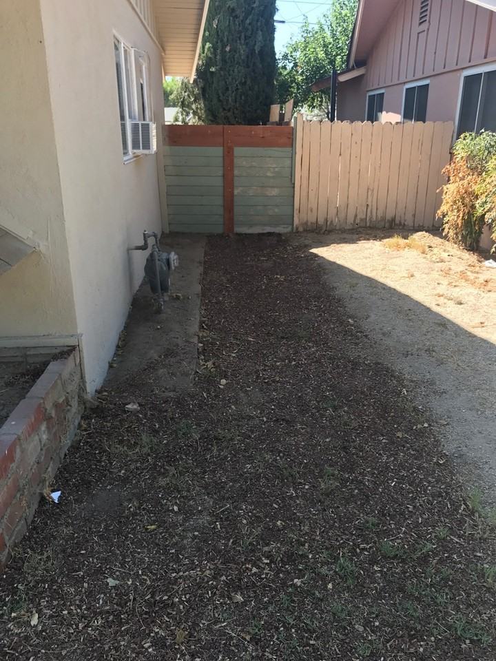 44237 Calston Ave - Photo 5 of 24