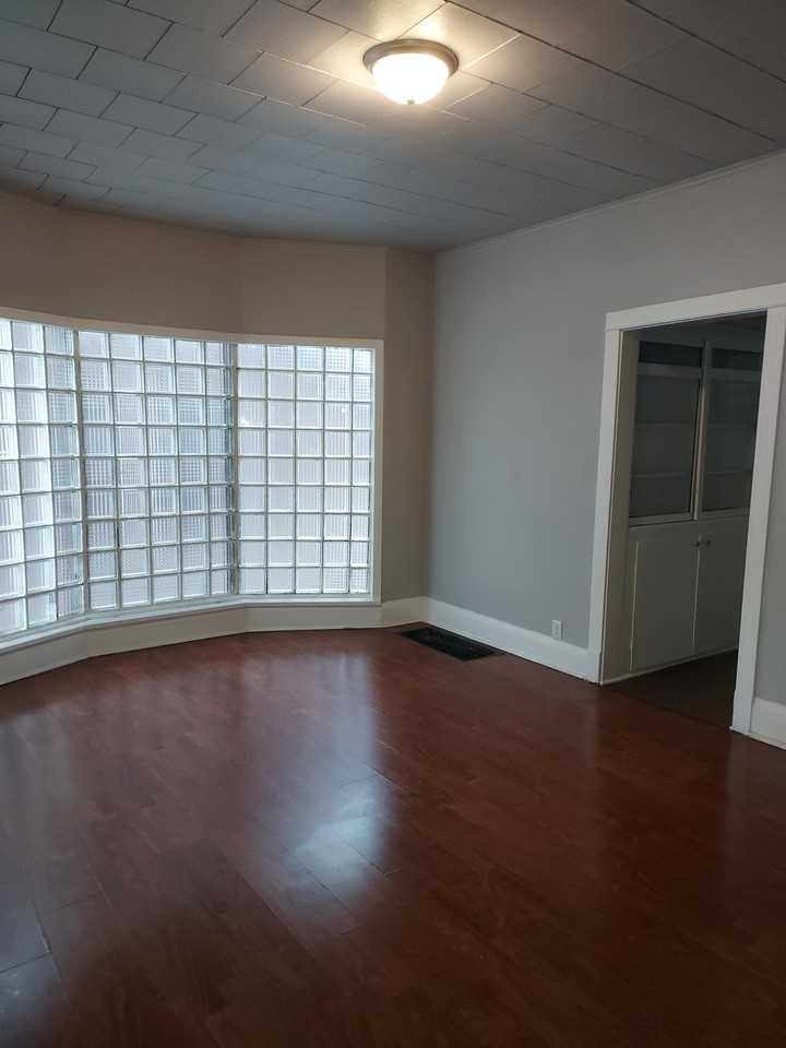 329 Marshall St #1 - Photo 3 of 11