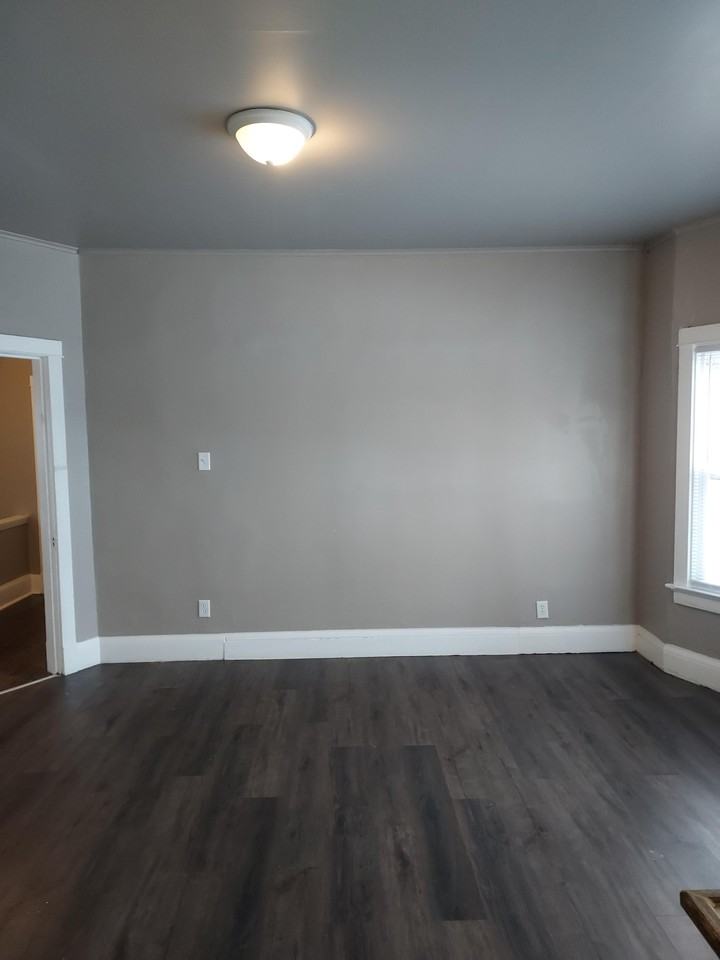 329 Marshall St #1 - Photo 4 of 11